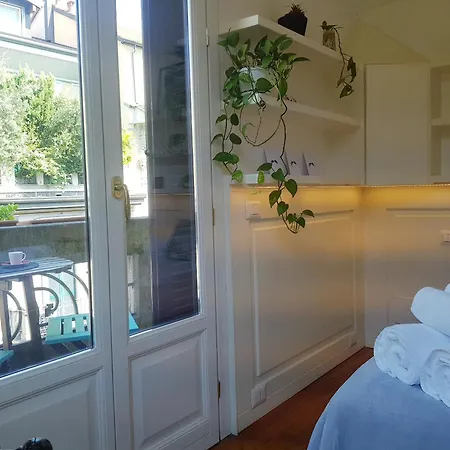 Bright Sarpi - Moscova Apartmán *