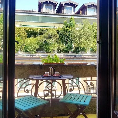 Bright Sarpi - Moscova Apartman *